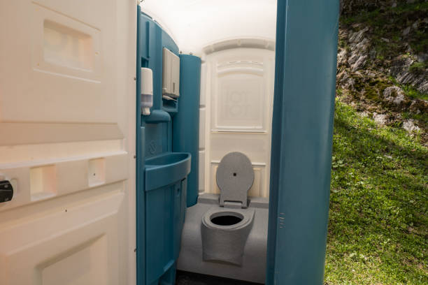 Best Portable restroom trailer rental  in Belle, MO
