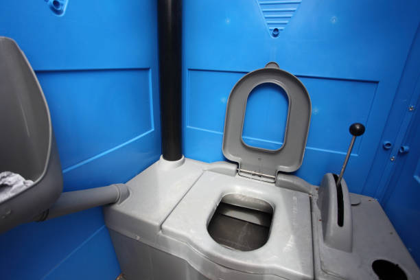Portable bathroom rental in Belle, MO